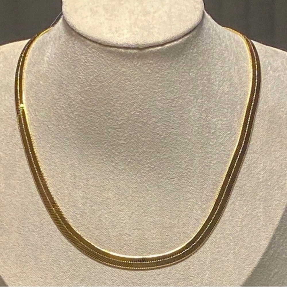 18 gold plated snake necklace